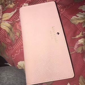 Kate Spade’s wallet